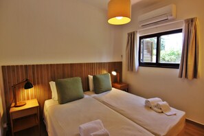 3 chambres, fer et planche à repasser, lit parapluie, Wi-Fi gratuit