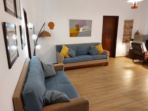 Téléviseur, foyer