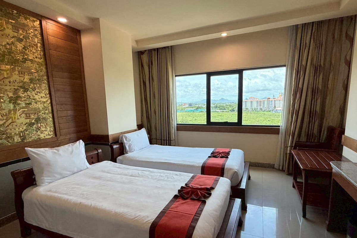 Ropa de cama de alta calidad y escritorio 