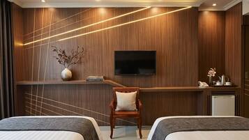 Deluxe Twin Room | Premium bedding, desk, laptop workspace, free WiFi