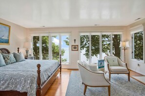 3 bedrooms, iron/ironing board, WiFi, bed sheets - Home w/ Beach Access Boat Slip Basketball Court (Shady Side)