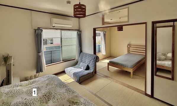 2 chambres, fer et planche à repasser, Wi-Fi gratuit, draps fournis