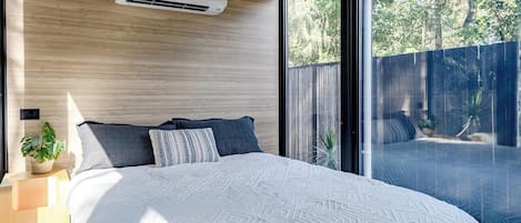 1 habitación y ropa de cama