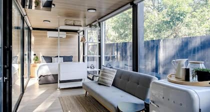 Coastal Bliss: New Brighton Eco Pod (50m Beach)