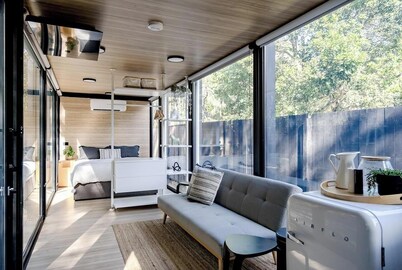 Coastal Bliss: New Brighton Eco Pod (50m Beach)