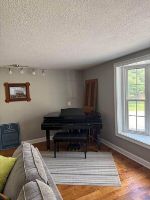 Interior - Old Orchard Kirtland, Ohio (Waite Hill)