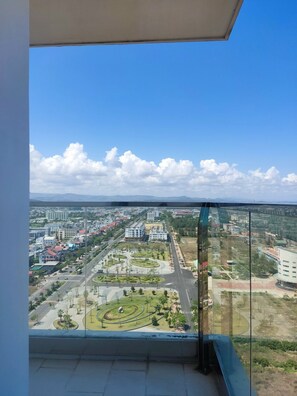 Deluxe Double Room, Balcony, Sea View | Street view