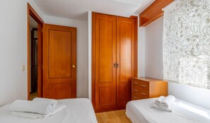 2 bedrooms, free WiFi, bed sheets