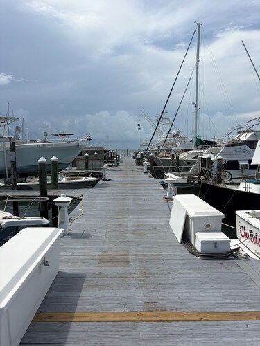 Fort Pierce Yacht sleeping 2 bed 2 bath