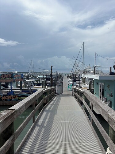 Fort Pierce Yacht sleeping 2 bed 2 bath