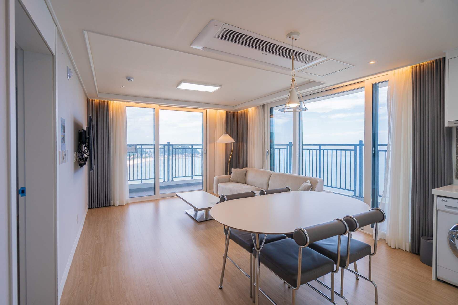 Panorama Suite Ocean View B | Premium bedding, desk, laptop workspace, free WiFi