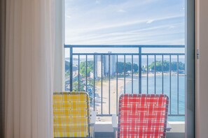 Island Ocean View A | Kaliteli yatak takımı, masa, dizüstü bilgisayar çalışma alanı 