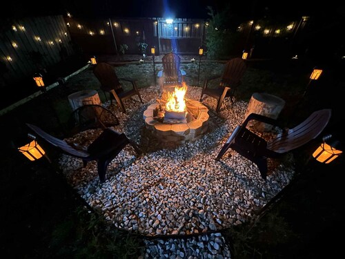 Family-Friendly Home – NEW Pool, Firepit & Games