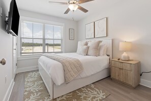 3 bedrooms, iron/ironing board, WiFi, bed sheets - BRAND NEW! Elegant Coastal Escape, 3BR Retreat w/ Golf Cart, Pool & Beach gear! (Panama City Beach)