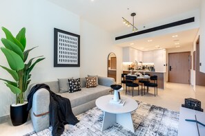 TV - Beautiful 1 Bed in Binghatti Orchid JVC (Dubai)