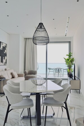 Interior - Stunning 1 Bed in Trilogy, Limassol Seafront (Limassol)