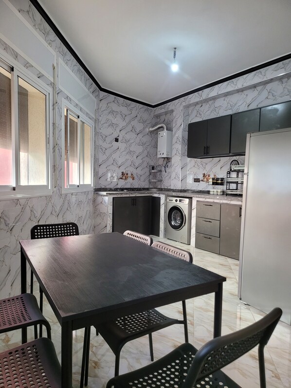 Dining - Apartment! (Tanger)