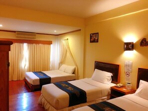 Quadruple Room | Soundproofing, free WiFi - Karinthip Village (Chiang Mai)