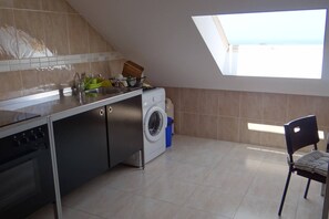 Fridge, microwave, oven, cookware/dishes/utensils