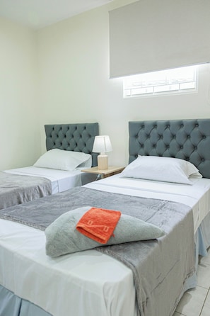 1 chambre, fer et planche à repasser, Wi-Fi, draps fournis