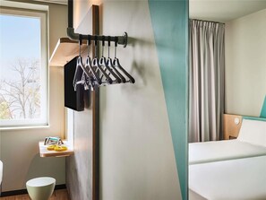 Room - Ibis Budget LA Rochelle (LA ROCHELLE)
