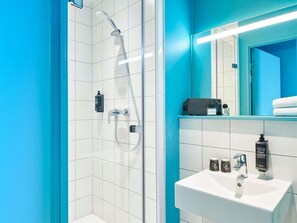 Bathroom - Ibis Budget LA Rochelle (LA ROCHELLE)
