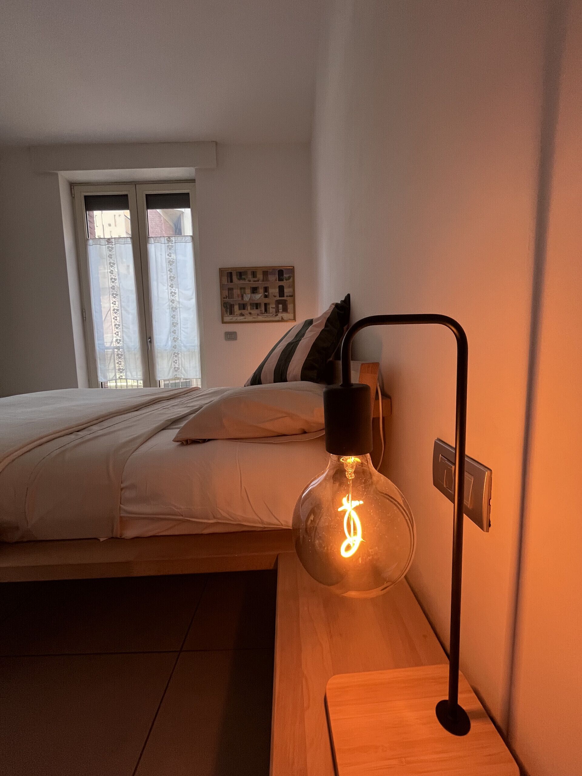 Free WiFi, bed sheets