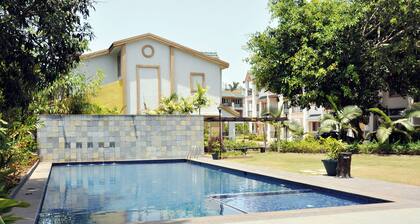 Westwinds Holiday Apartment with pool near Benaulim beach