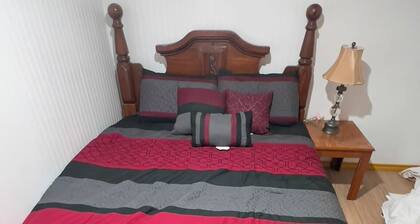 ESTATE: RARE 6BR PLUS 2BR/ total 3Bath and 2 kitchen