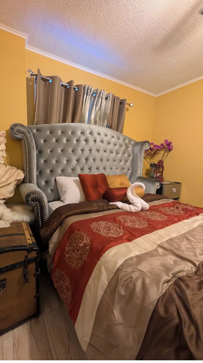 4 bedrooms, WiFi, bed sheets