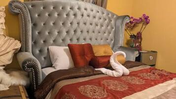 4 bedrooms, WiFi, bed sheets