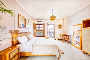 4 habitaciones, tabla de planchar con plancha, wifi y ropa de cama 