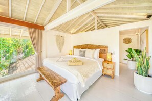 3 bedrooms, desk, iron/ironing board, WiFi
