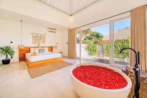7 habitaciones, escritorio, tabla de planchar con plancha y wifi