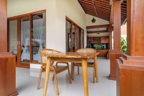 Design Villa, 1 Bedroom, Private Pool | Dining room