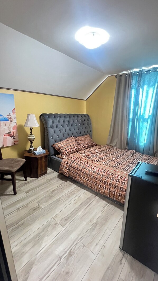 4 bedrooms, free WiFi, bed sheets