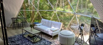 Creekside Astro-Dome w/ Hiking Trails & Forest! Private Hot Tub Nature Immersion