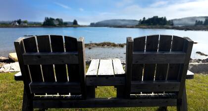 Charming 3-bedroom house in Swans Island with high-speed fiber internet and WiFi