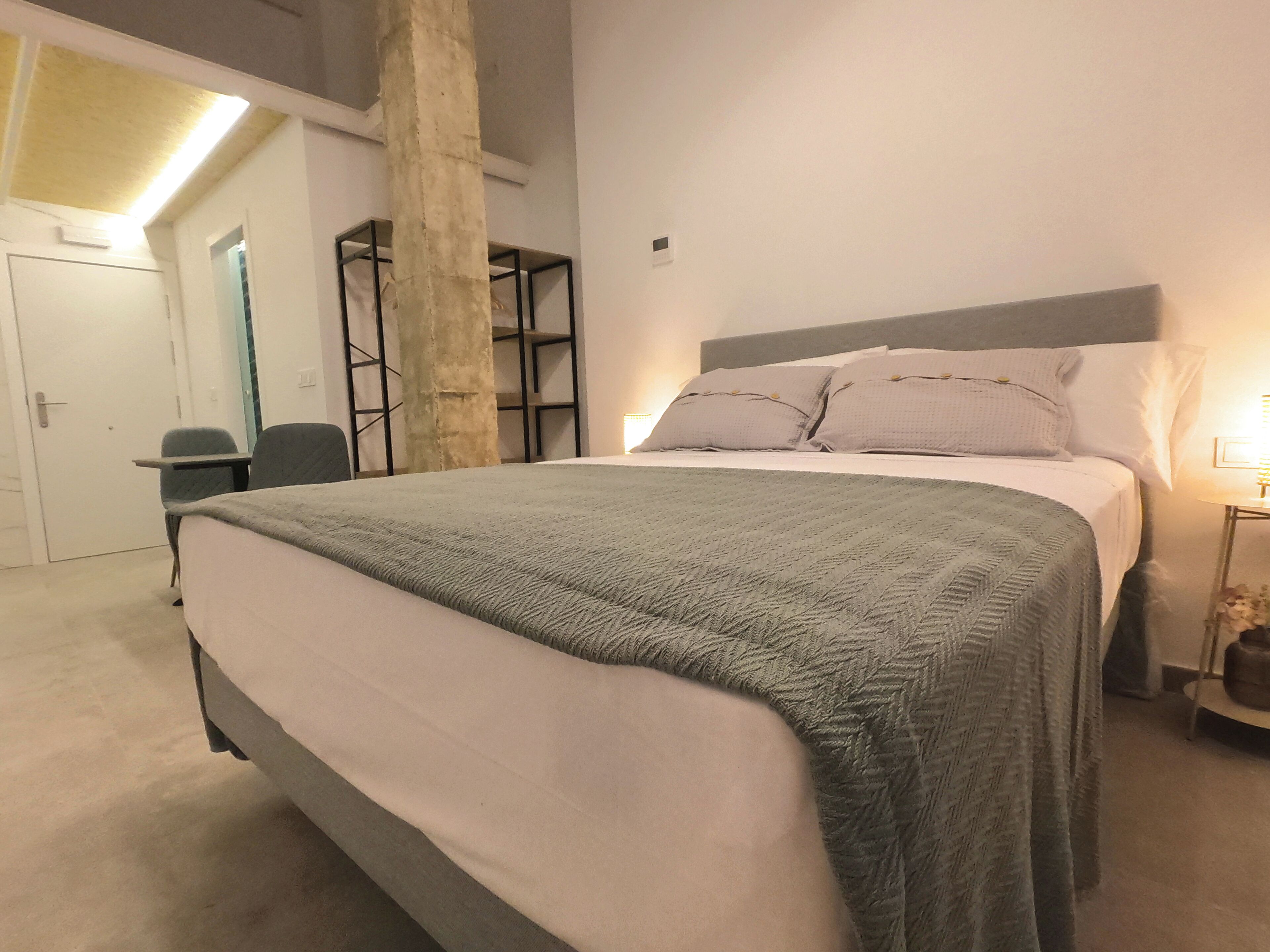 6 dormitorios, tabla de planchar con plancha, wifi y ropa de cama