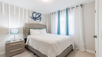 5 bedrooms, free WiFi, bed sheets