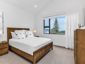 4 chambres, fer et planche à repasser, Wi-Fi