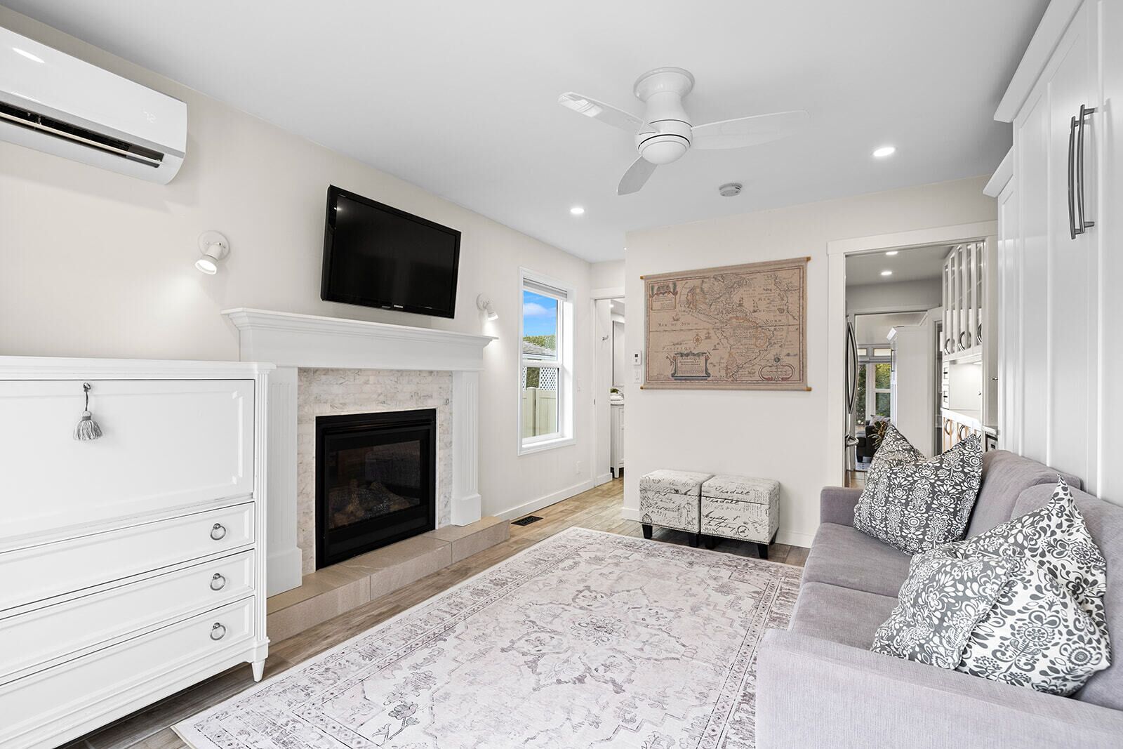 Smart-tv och eldstad