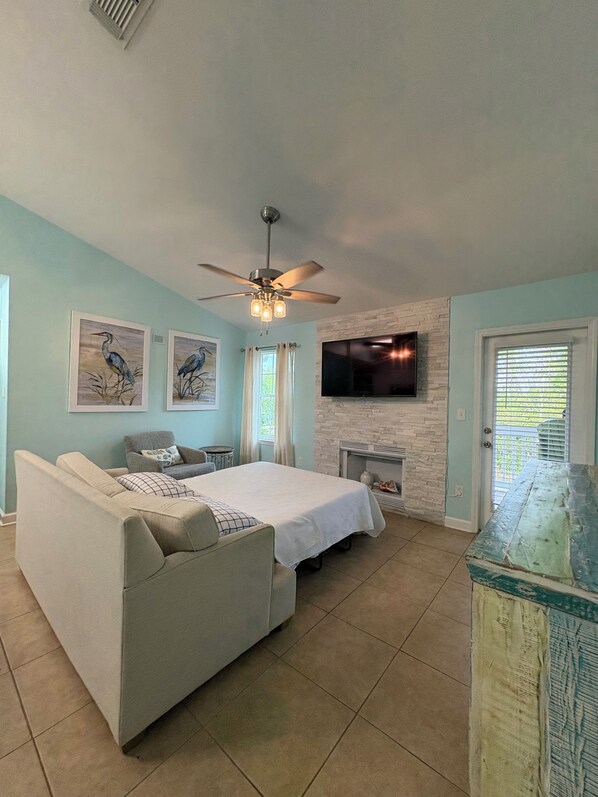 1 bedroom, iron/ironing board, free WiFi, bed sheets - Cozy & Peaceful 1- bdrm condo, 5 min to beach, in lovely Gulf Shores (Gulf Shores)