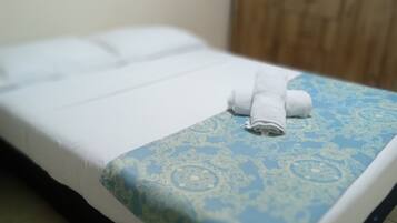 Laptop workspace, free WiFi, bed sheets