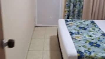 Laptop workspace, free WiFi, bed sheets