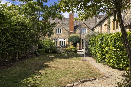 Dog Friendly cottage - Izods Cottage