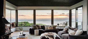 FIRST LIGHT Tasmania (House)