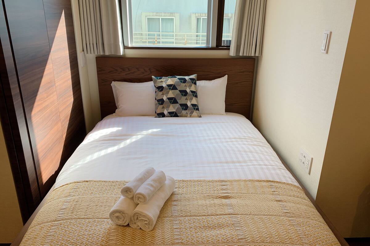 Double Room, Non Smoking | Desk, free WiFi