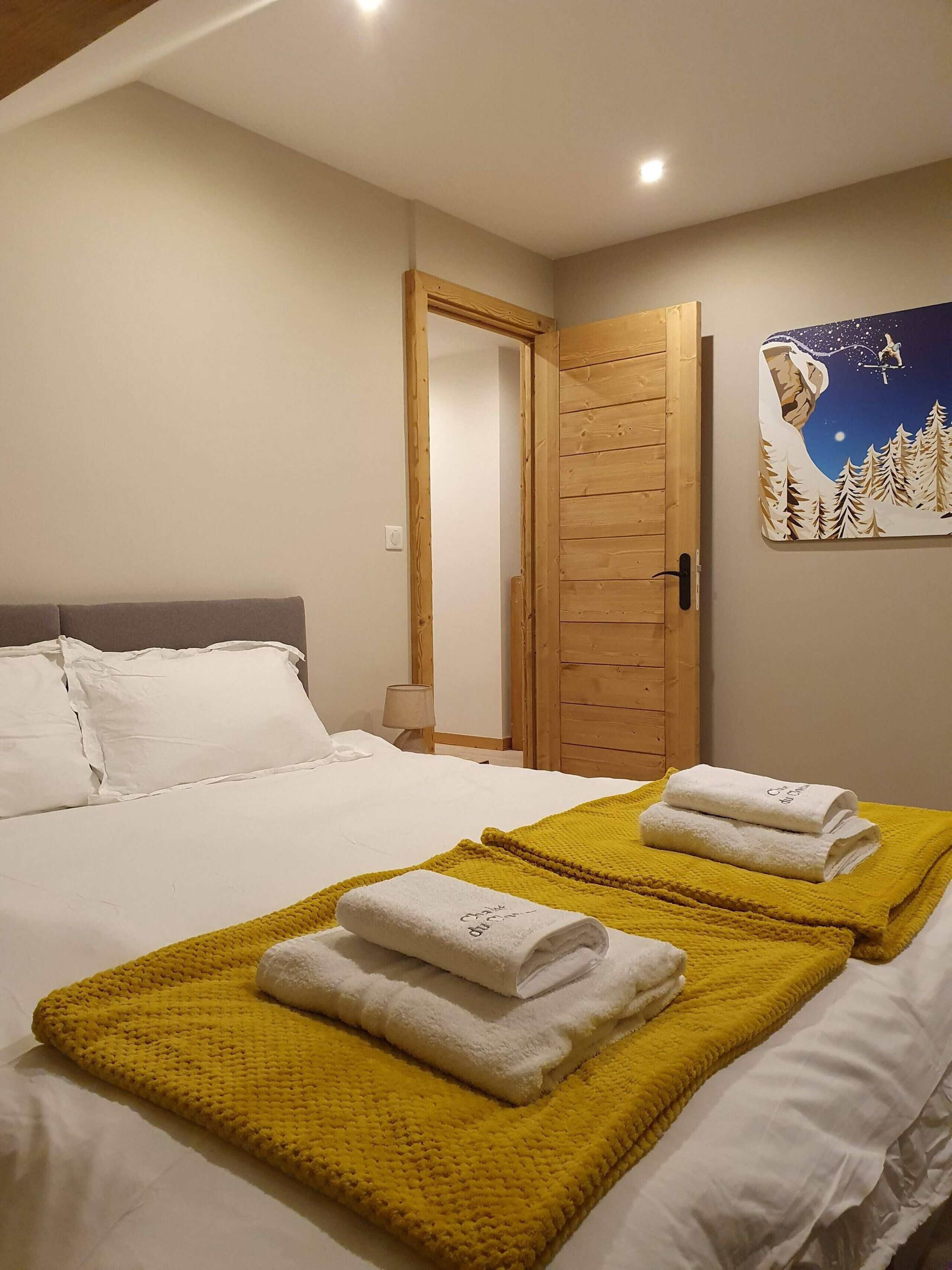 4 slaapkamers, een strijkplank/strijkijzer, beddengoed
