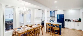 The luxurious Jackass Manor